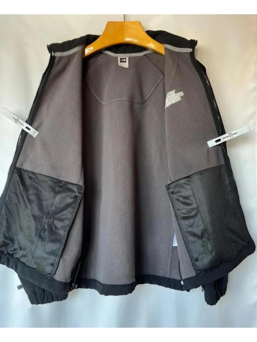 The North Face Men's Large Black Softshell Jacket